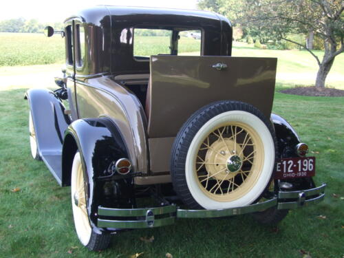 1930 Ford Model A 2dr 012