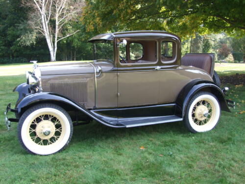 1930 Ford Model A 2dr 016