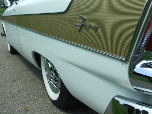 1956-Plymouth-Fury-022