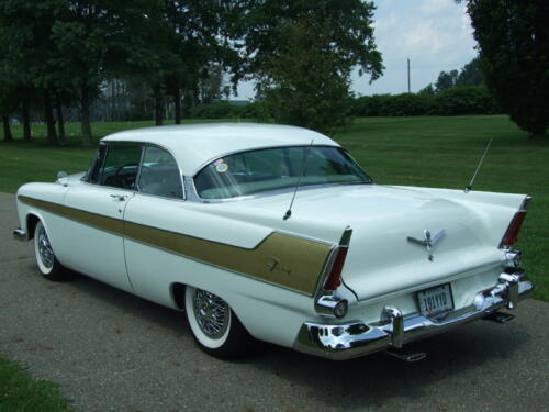 1 1956-Plymouth-Fury-011