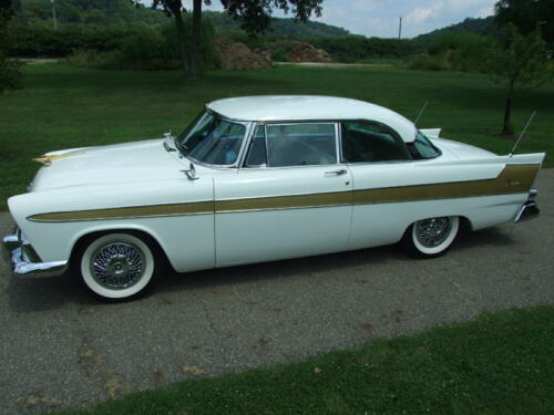 1 1956-Plymouth-Fury-014