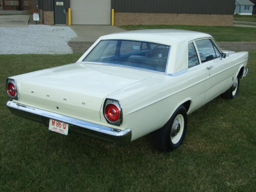 1965 Ford Custom 2dr 390 085