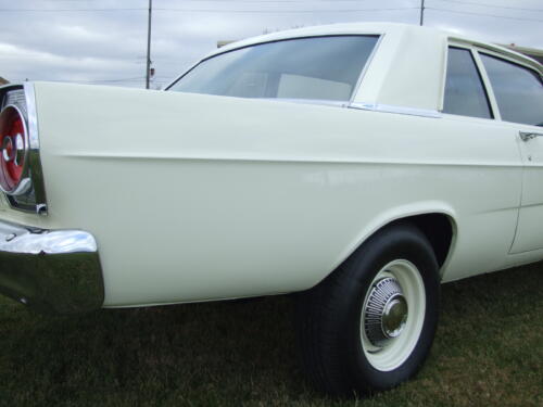 1965 Ford Custom 2dr 390 105