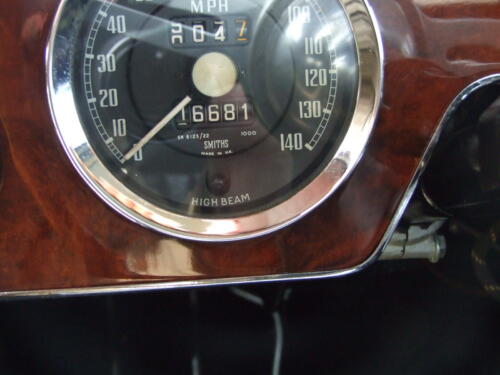 1967-Austin-Healey-3000-MK-III-Roadster-082