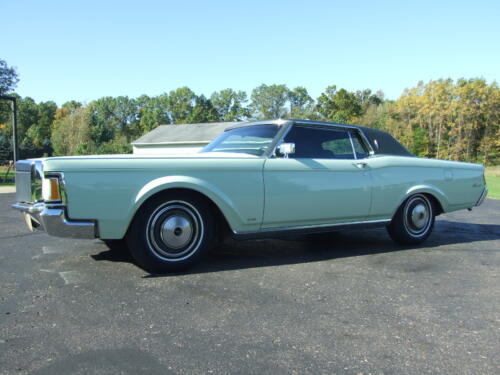 1971 Lincoln Continental Mark III 021