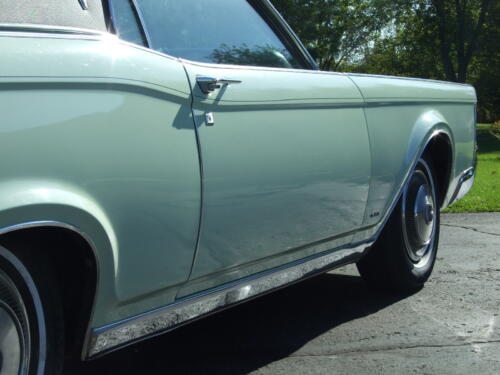 1971 Lincoln Continental Mark III 043