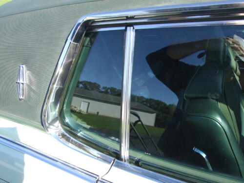 1971 Lincoln Continental Mark III 091