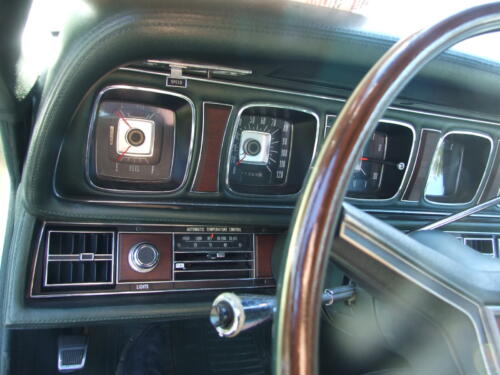 1971 Lincoln Continental Mark III 095