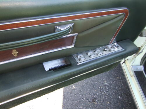 1971 Lincoln Continental Mark III 118