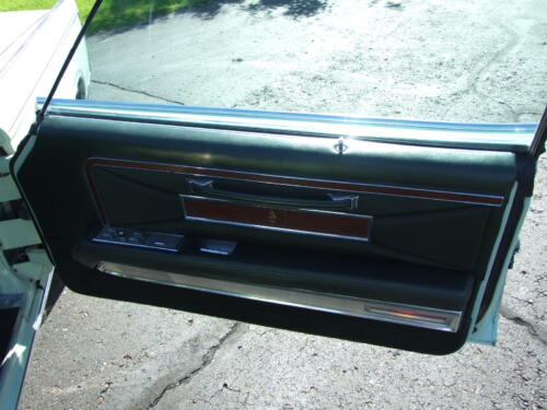 1971 Lincoln Continental Mark III 119